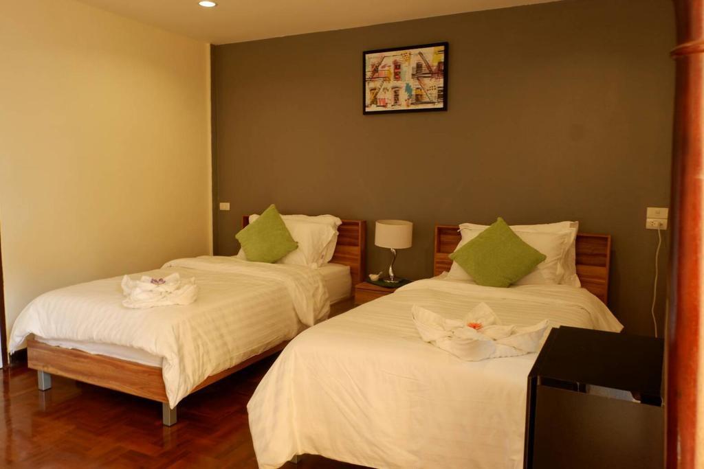 Serene Hostel Nimman Чиангмай Екстериор снимка