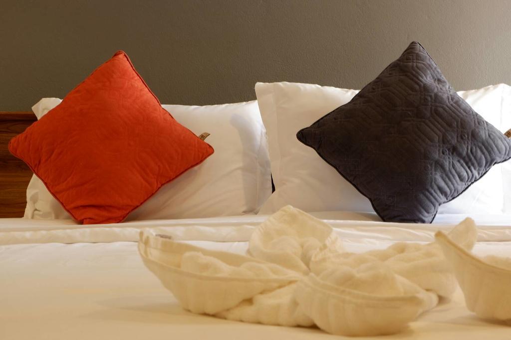 Serene Hostel Nimman Чиангмай Екстериор снимка